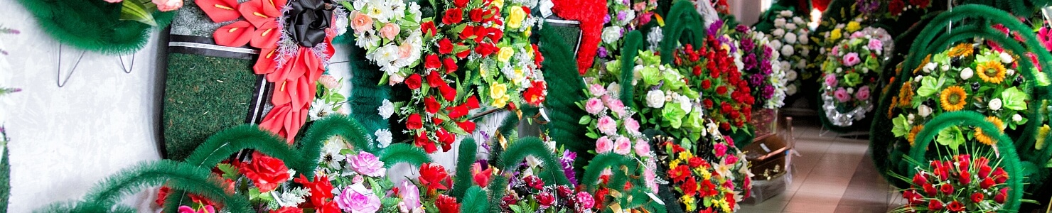 Ритуальные венки из искусственных цветов